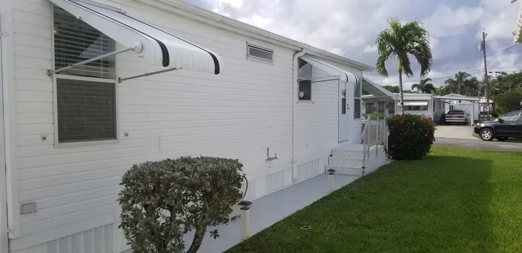 14578 Glenview Drive Delray Beach FL 33445
