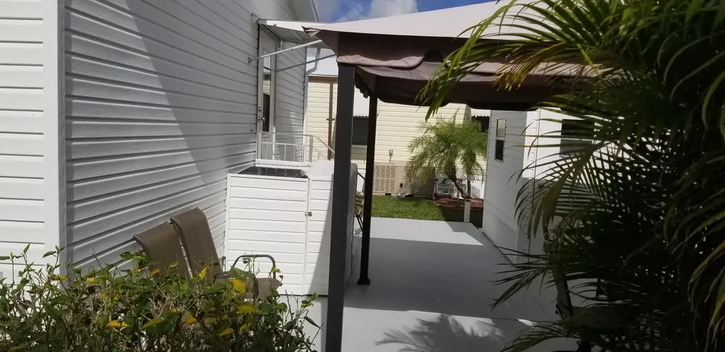 14578 Glenview Drive Delray Beach FL 33445