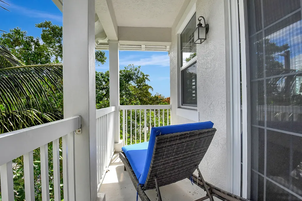 122 SW 1st Avenue Delray Beach FL 33444