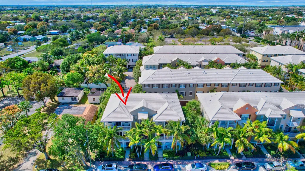 122 SW 1st Avenue Delray Beach FL 33444