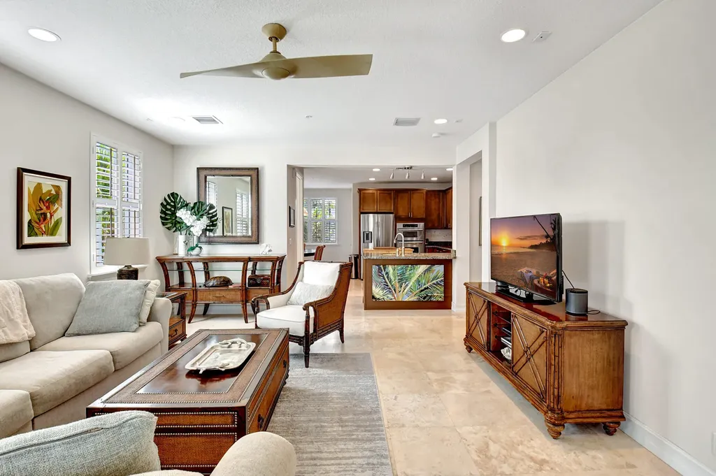 122 SW 1st Avenue Delray Beach FL 33444