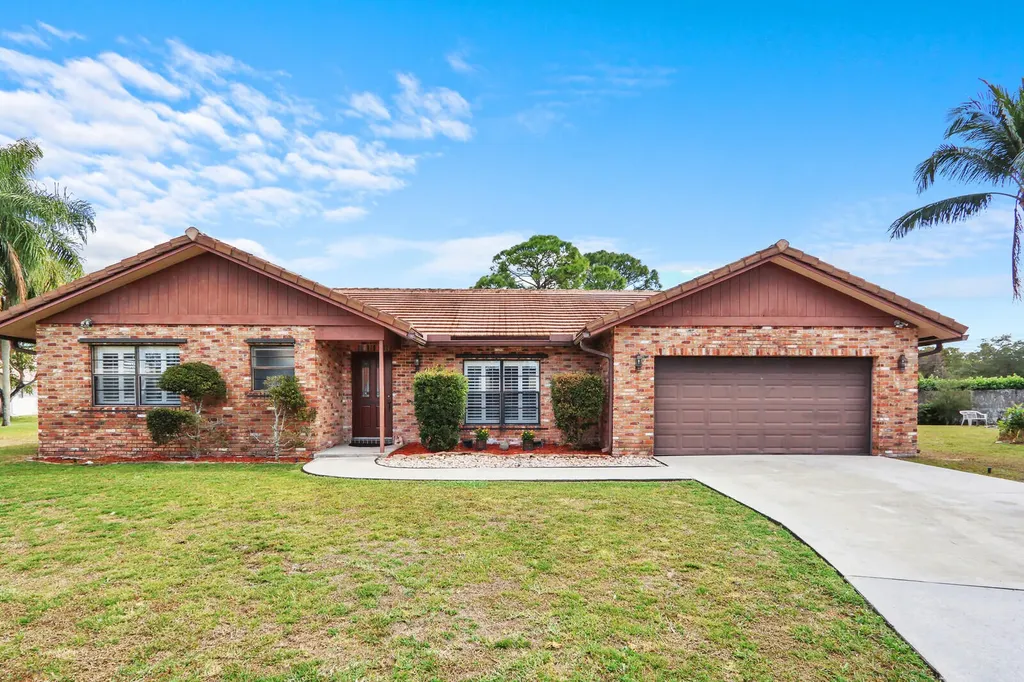 21946 White Pine Terrace Boca Raton FL 33428