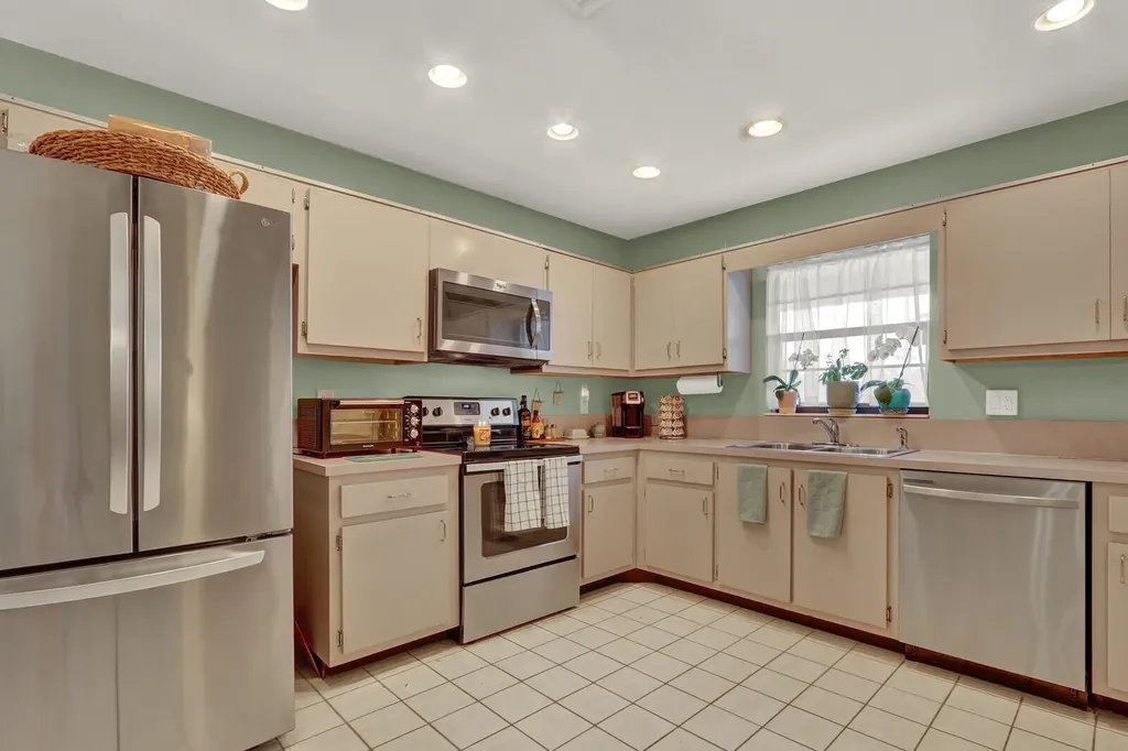 21946 White Pine Terrace Boca Raton FL 33428