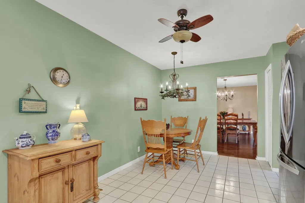 21946 White Pine Terrace Boca Raton FL 33428