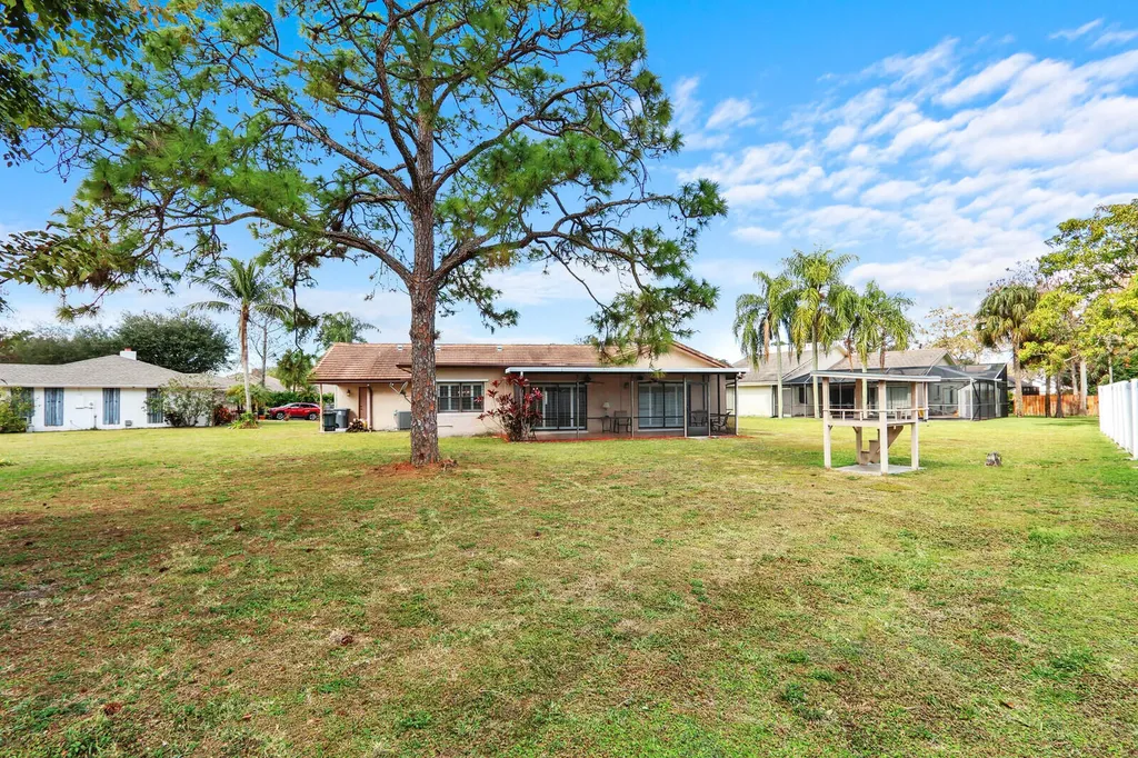 21946 White Pine Terrace Boca Raton FL 33428