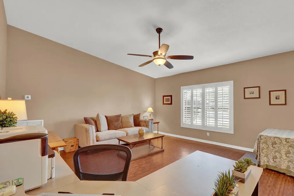 21946 White Pine Terrace Boca Raton FL 33428