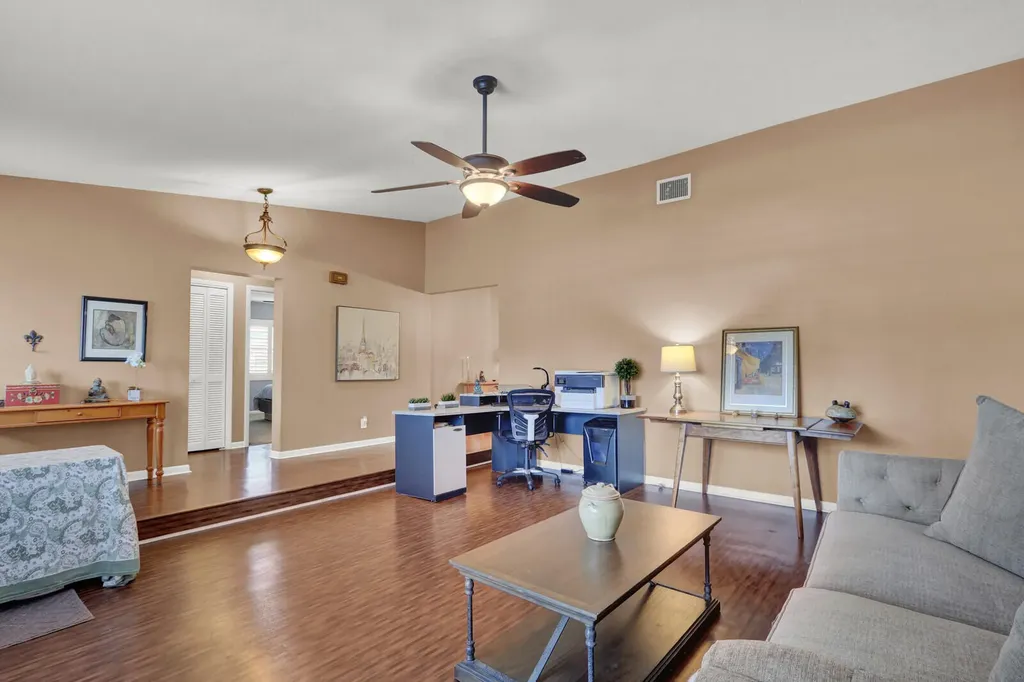 21946 White Pine Terrace Boca Raton FL 33428