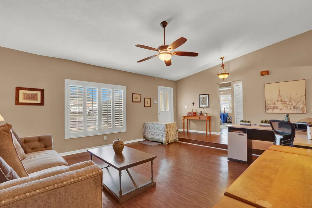21946 White Pine Terrace Boca Raton FL 33428