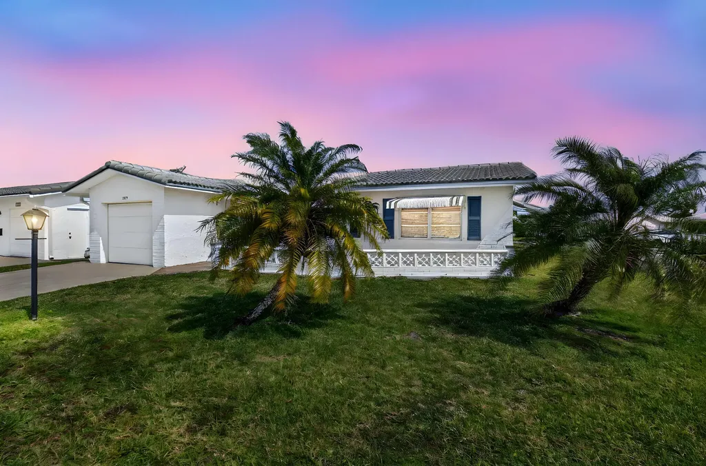 1825 SW 17th Street Boynton Beach FL 33426