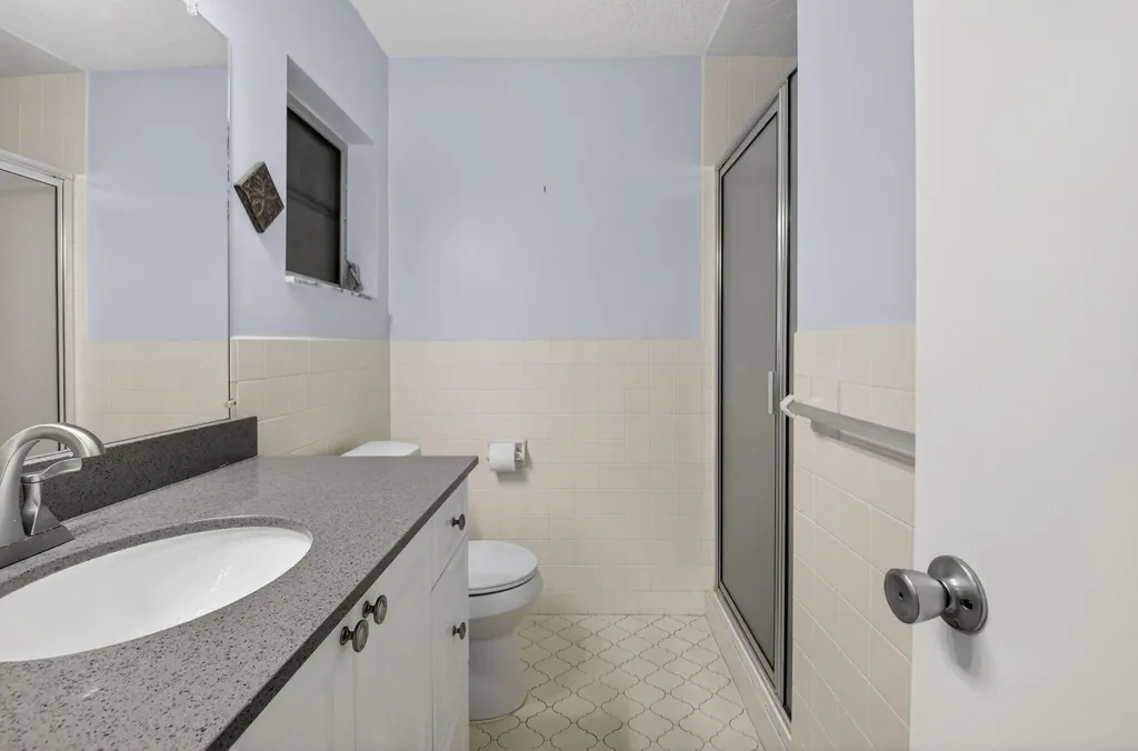 1825 SW 17th Street Boynton Beach FL 33426