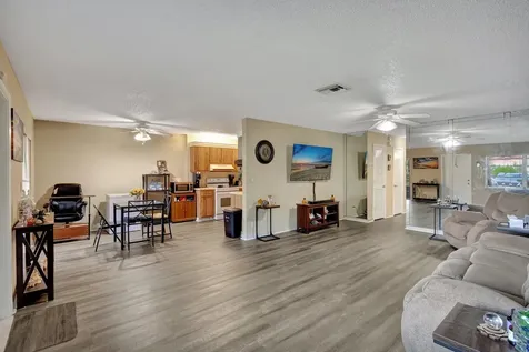 6118 La Palma Lane Delray Beach FL 33484