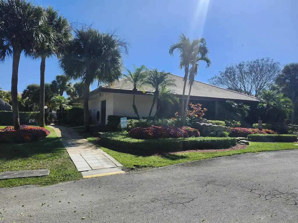 9316 Sabal Ridge Circle Boca Raton FL 33428