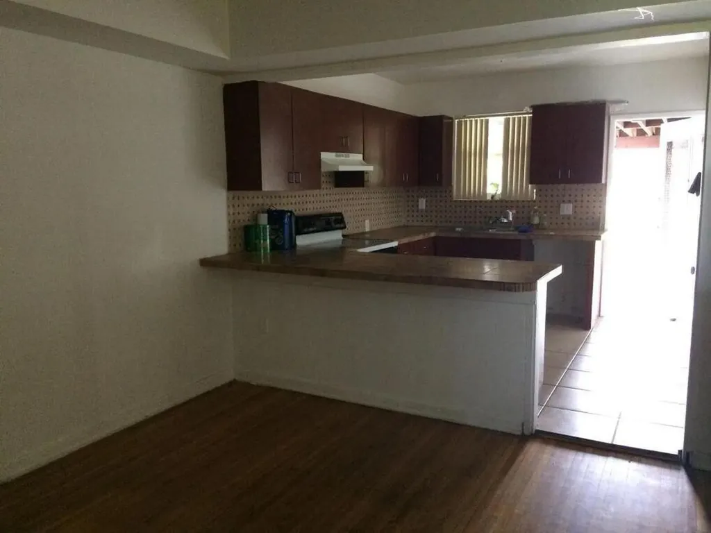 1351 NE 159th Street North Miami Beach FL 33162