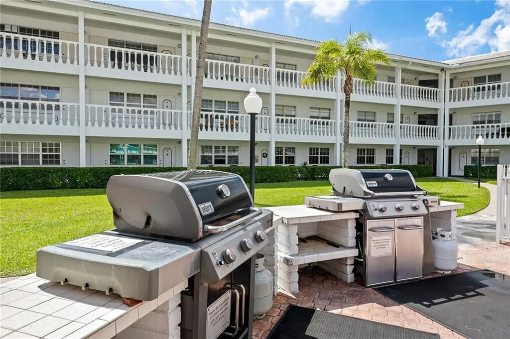 5201 NE 24th Terrace Fort Lauderdale FL 33308