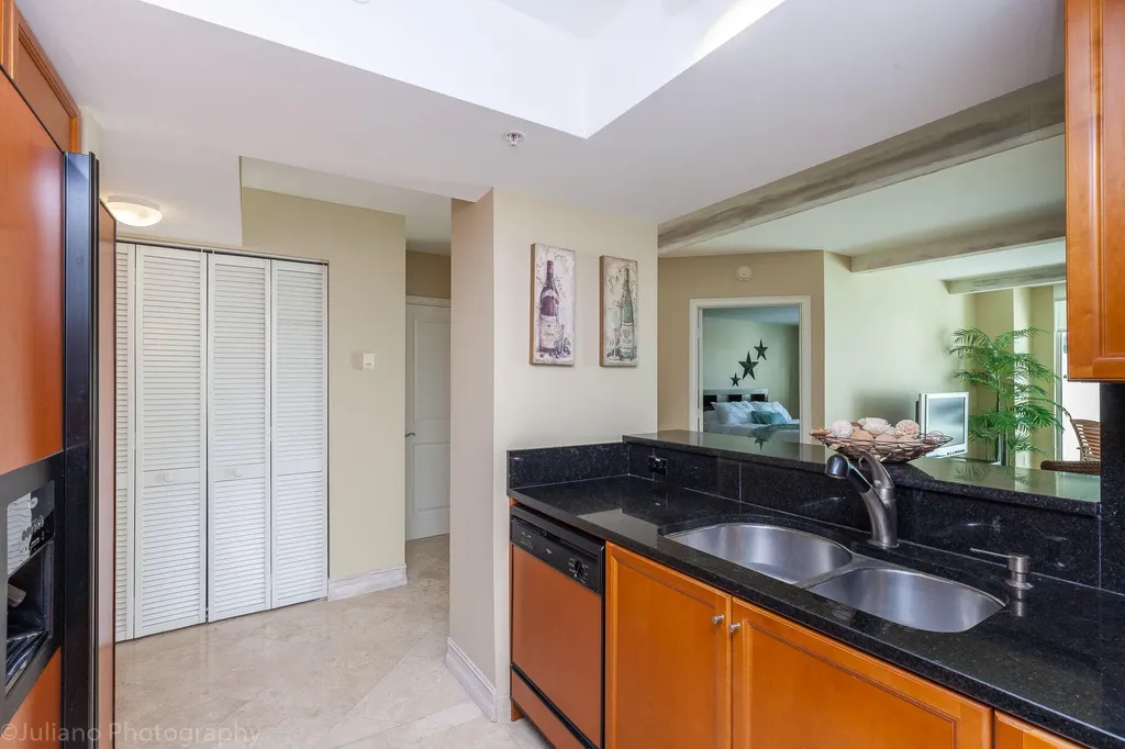 99 SE Mizner Boulevard Boca Raton FL 33432