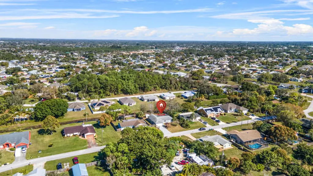 457 SW David Terrace Port St Lucie FL 34953