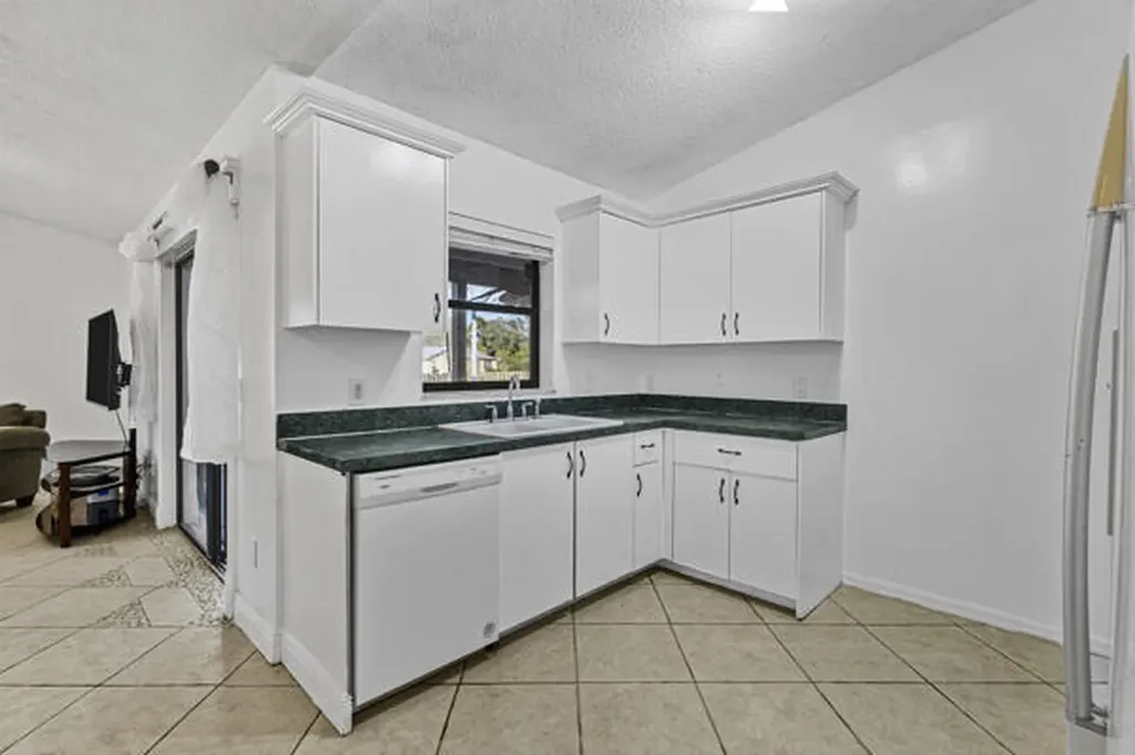 457 SW David Terrace Port St Lucie FL 34953