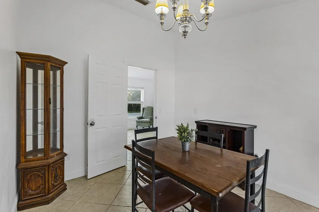 457 SW David Terrace Port St Lucie FL 34953