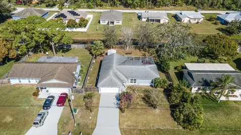 457 SW David Terrace Port St Lucie FL 34953