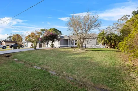 457 SW David Terrace Port St Lucie FL 34953