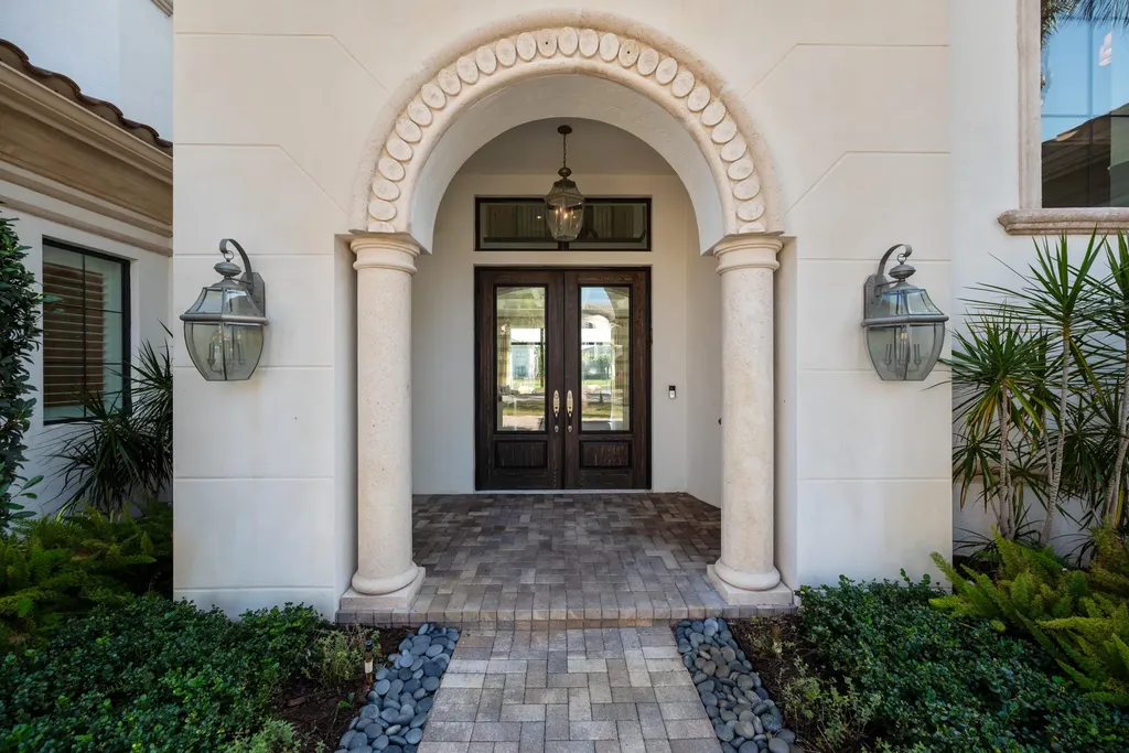 17567 Cadena Drive Boca Raton FL 33496