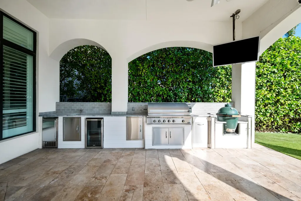 17567 Cadena Drive Boca Raton FL 33496