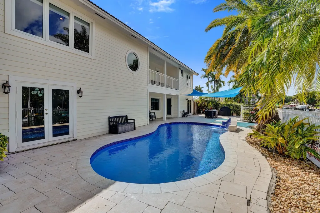 4011 NE 26th Avenue Lighthouse Point FL 33064