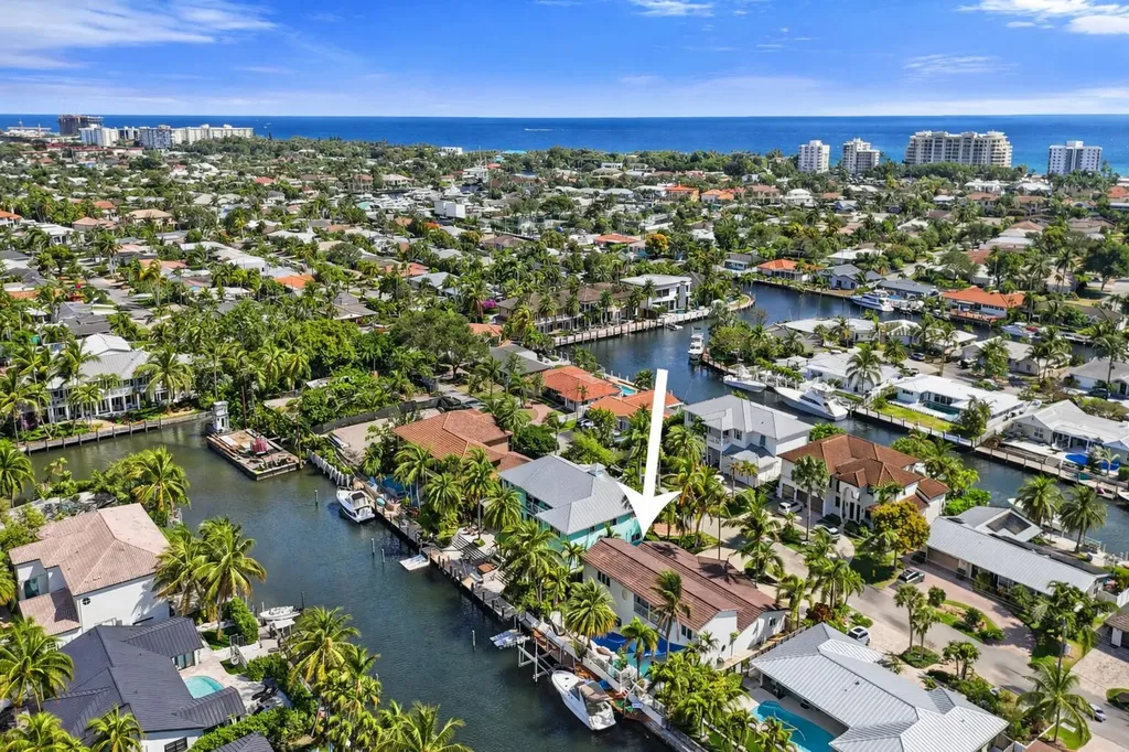 4011 NE 26th Avenue Lighthouse Point FL 33064