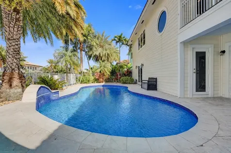 4011 NE 26th Avenue Lighthouse Point FL 33064