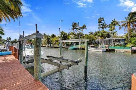 4011 NE 26th Avenue Lighthouse Point FL 33064