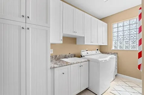 8668 Marlamoor Lane Palm Beach Gardens FL 33412