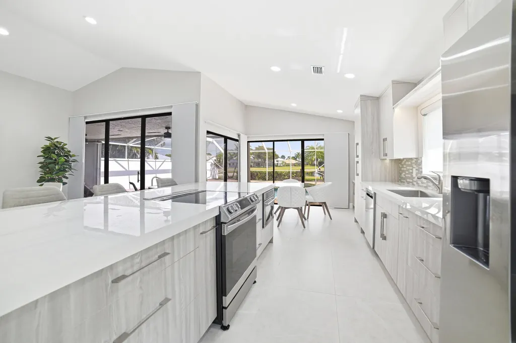10861 White Aspen Lane Boca Raton FL 33428
