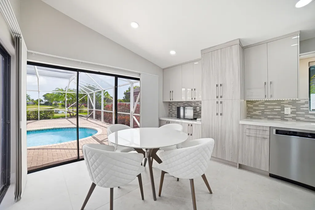 10861 White Aspen Lane Boca Raton FL 33428