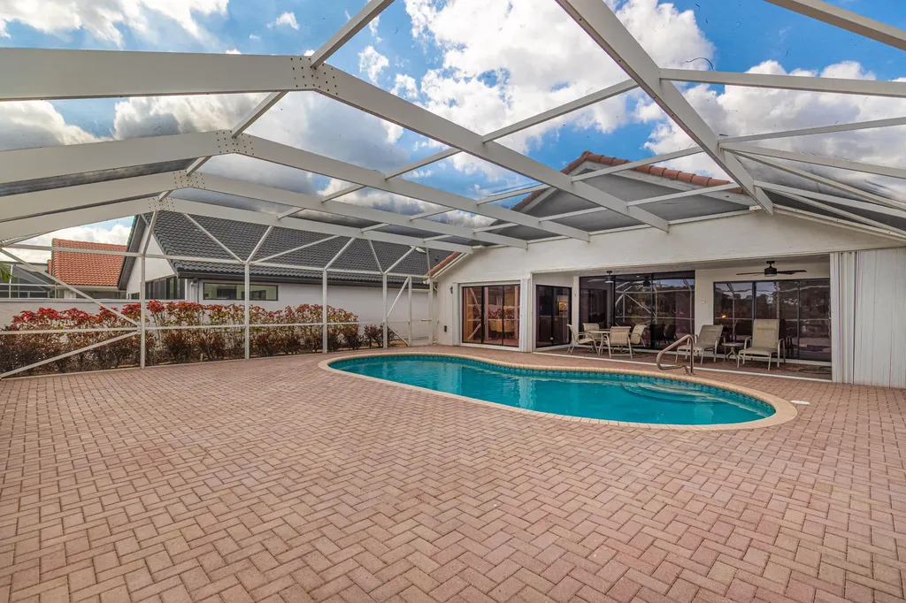 10861 White Aspen Lane Boca Raton FL 33428