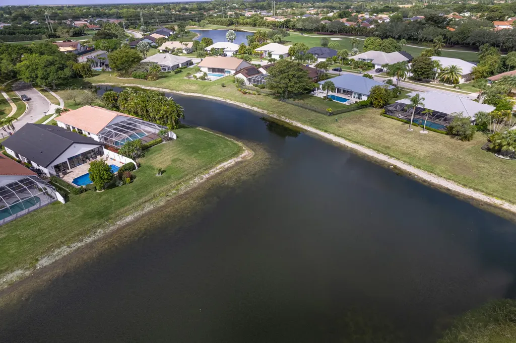 10861 White Aspen Lane Boca Raton FL 33428