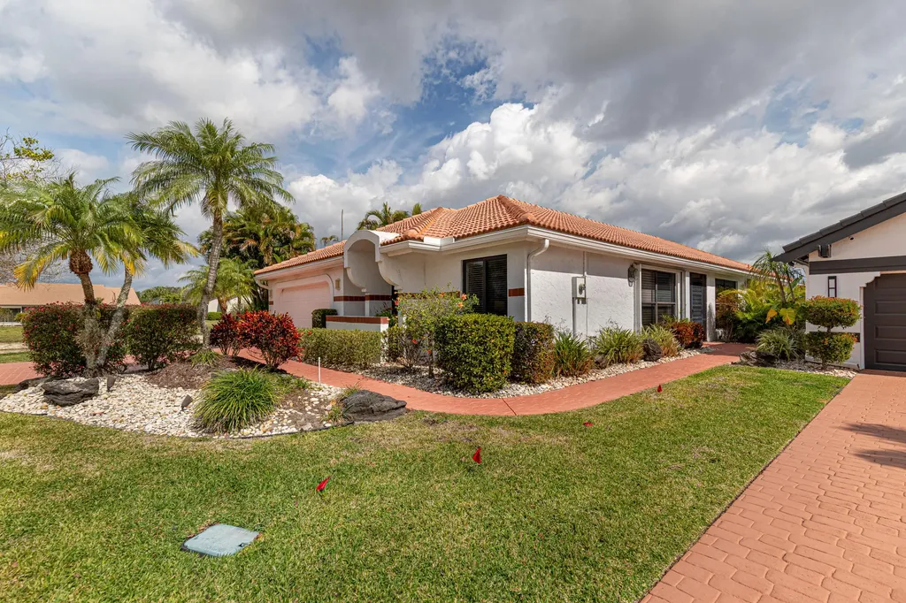 10861 White Aspen Lane Boca Raton FL 33428