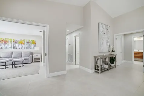 10861 White Aspen Lane Boca Raton FL 33428