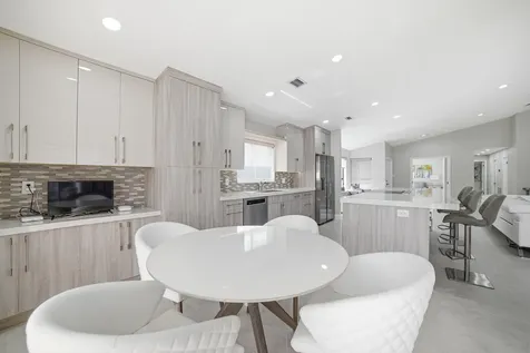 10861 White Aspen Lane Boca Raton FL 33428