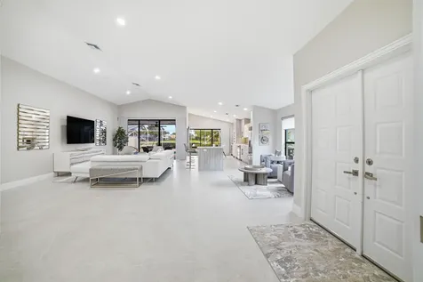 10861 White Aspen Lane Boca Raton FL 33428