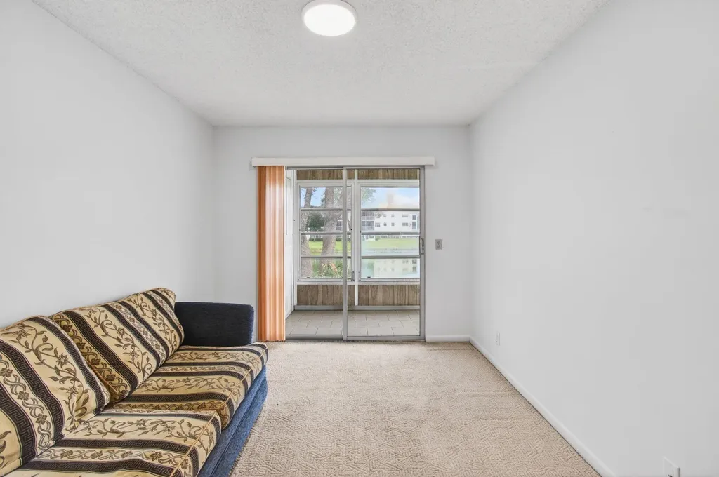 360 Fanshaw I Boca Raton FL 33434