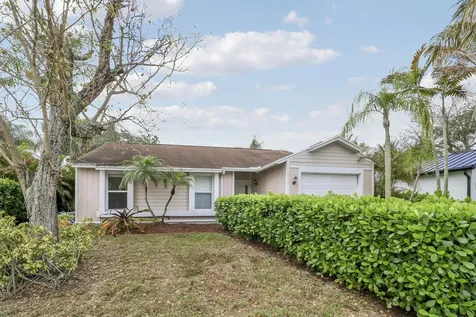 124 Rosewood Circle Jupiter FL 33458