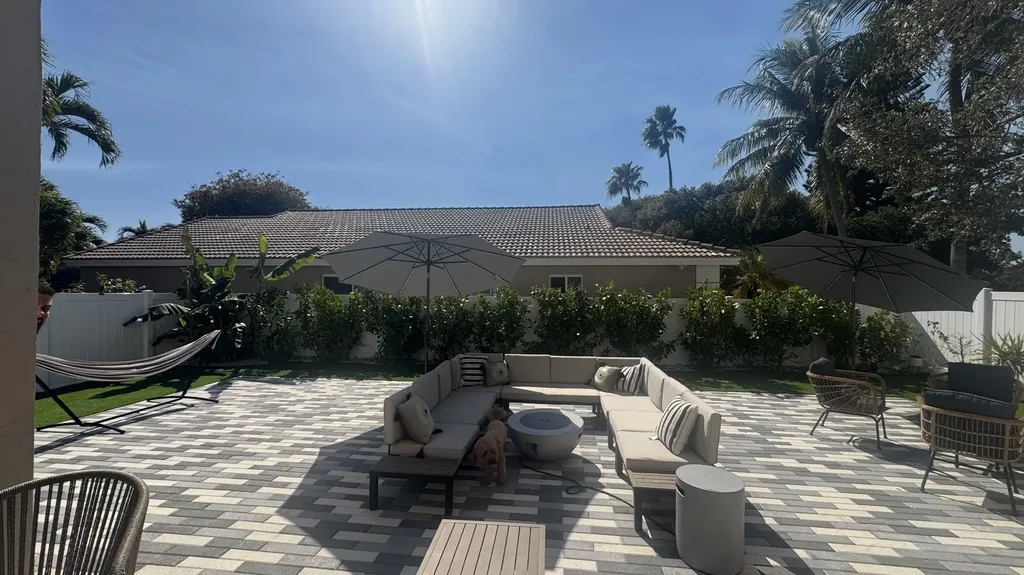 672 NW 45 Avenue Deerfield Beach FL 33442