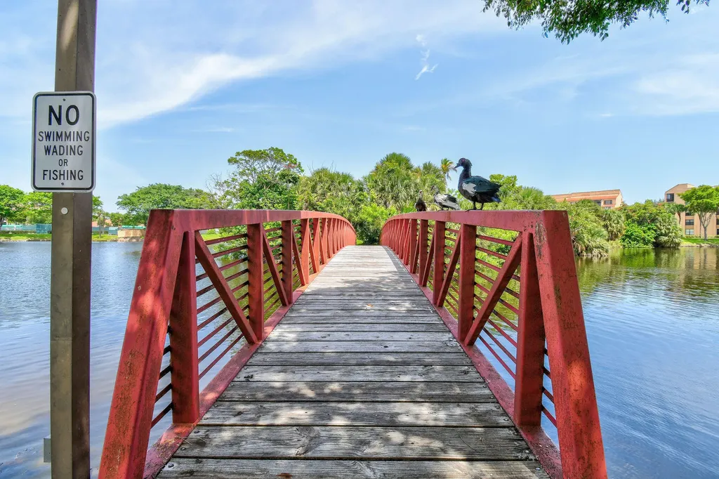 750 Egret 6109 Circle Delray Beach FL 33444