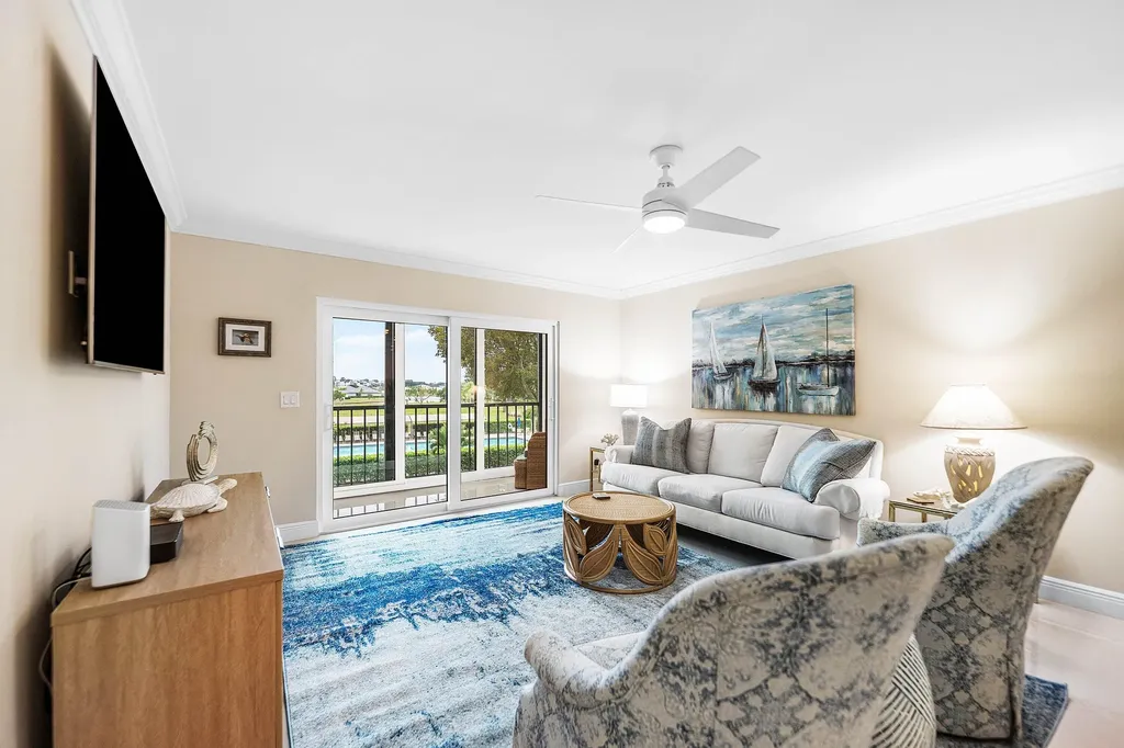 7286 Huntington Lane Delray Beach FL 33446