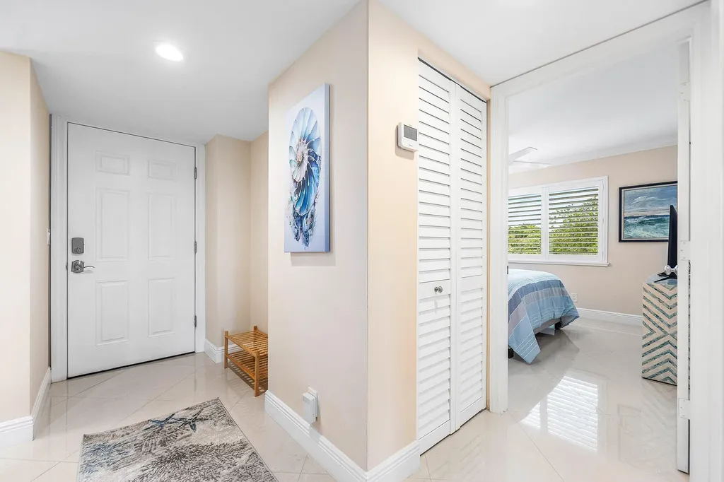 7286 Huntington Lane Delray Beach FL 33446