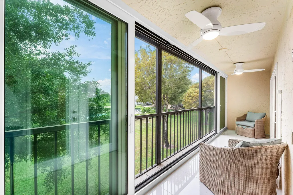 7286 Huntington Lane Delray Beach FL 33446