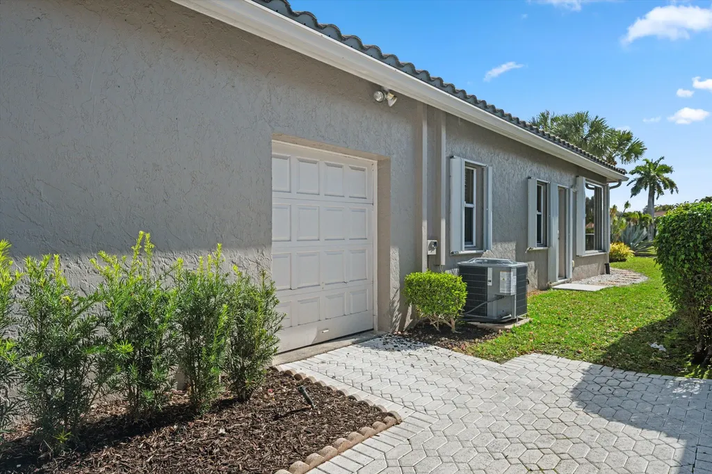 4841 Exeter Estate Lane Lake Worth FL 33449