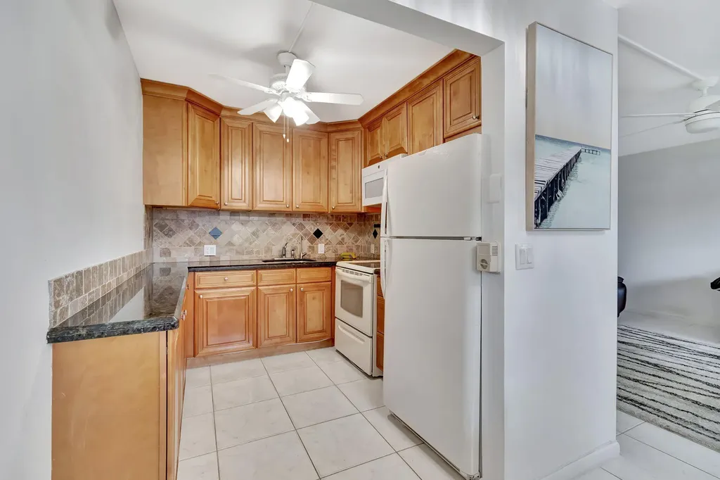 339 Preston I Boca Raton FL 33434