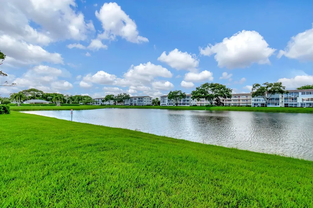 339 Preston I Boca Raton FL 33434