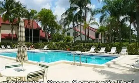 9 Lexington Lane E Palm Beach Gardens FL 33418
